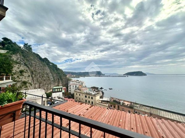 appartamento in vendita a Pozzuoli