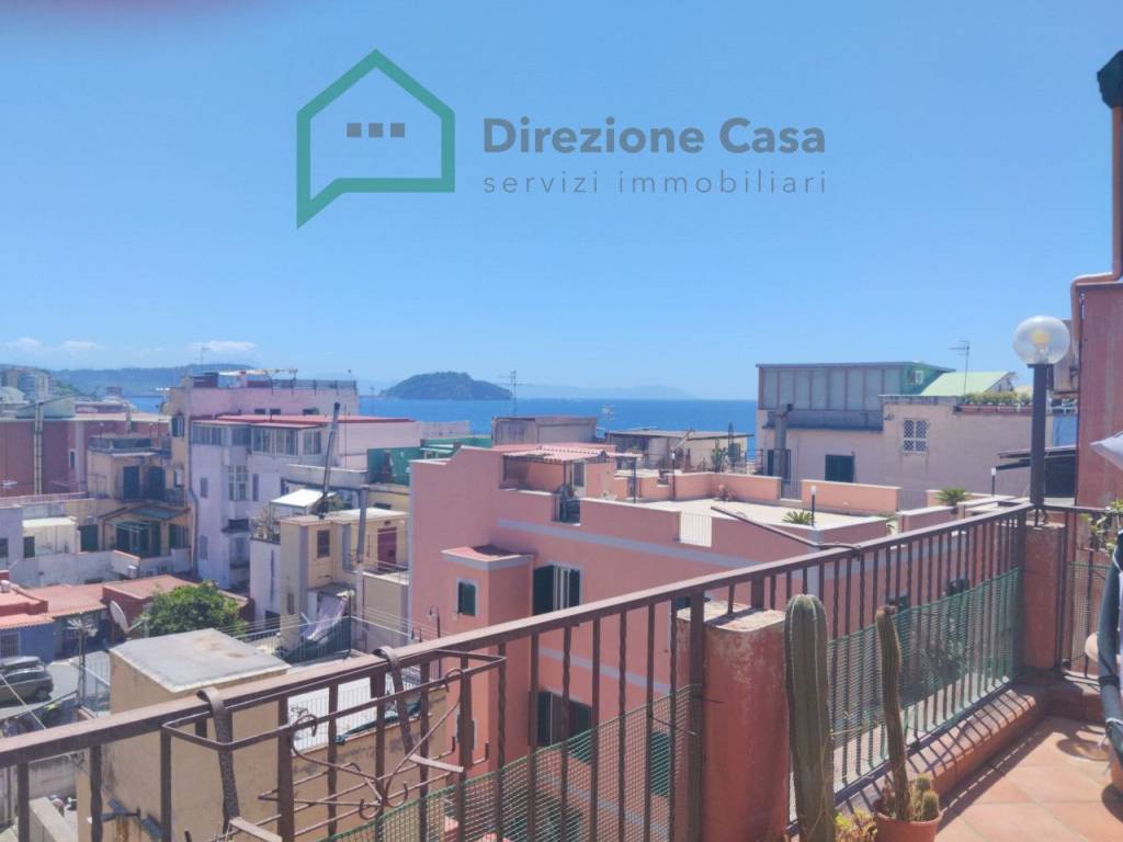 appartamento in vendita a Pozzuoli