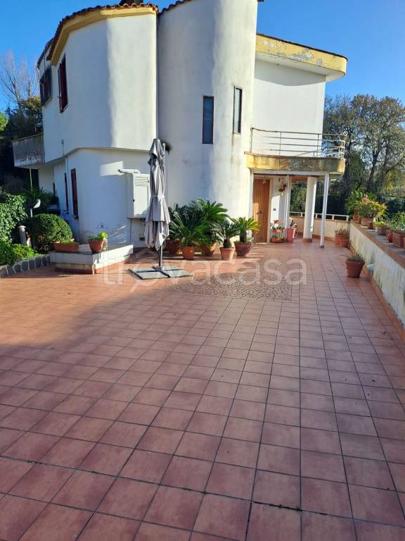 casa indipendente in vendita a Pozzuoli