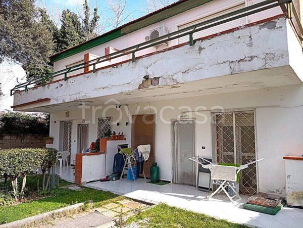 appartamento in vendita a Pozzuoli in zona Cuma