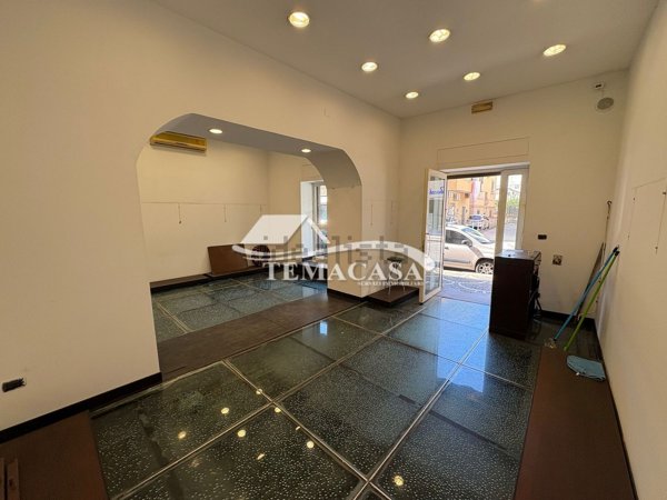 casa indipendente in vendita a Pozzuoli