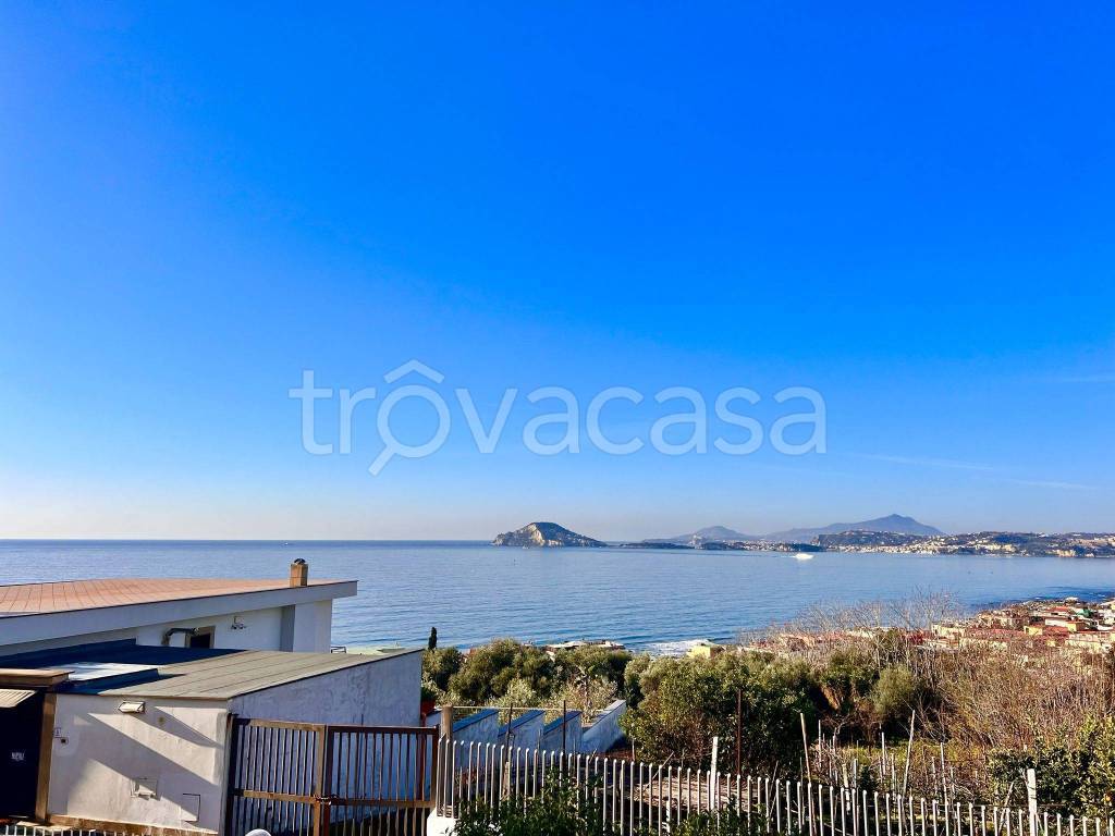 appartamento in vendita a Pozzuoli