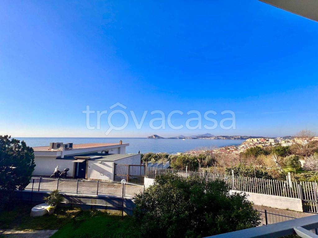 appartamento in vendita a Pozzuoli