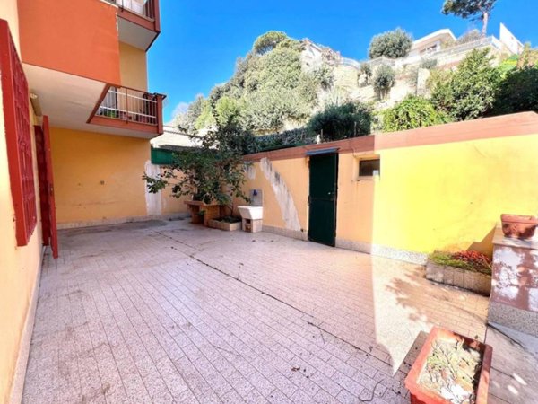 appartamento in vendita a Pozzuoli