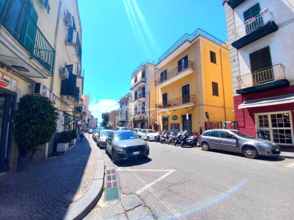 appartamento in vendita a Pozzuoli