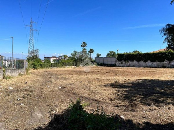 terreno agricolo in vendita a Pozzuoli in zona Monterusciello