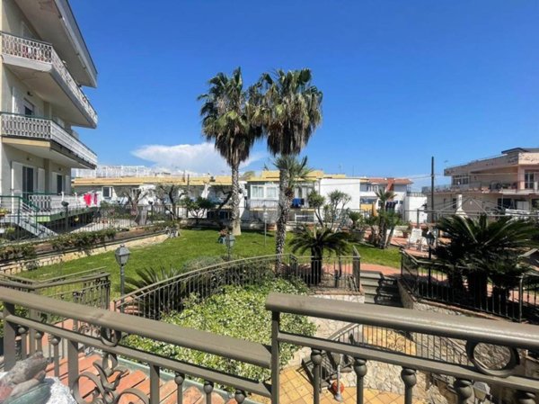 appartamento in vendita a Pozzuoli in zona Arco Felice