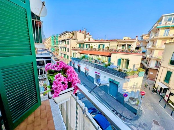 appartamento in vendita a Pozzuoli