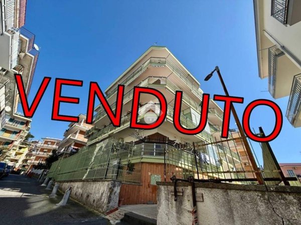 appartamento in vendita a Pozzuoli in zona Solfatara