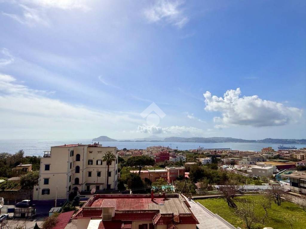 appartamento in vendita a Pozzuoli