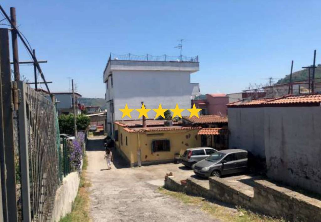 appartamento in vendita a Pozzuoli in zona Pisciarelli