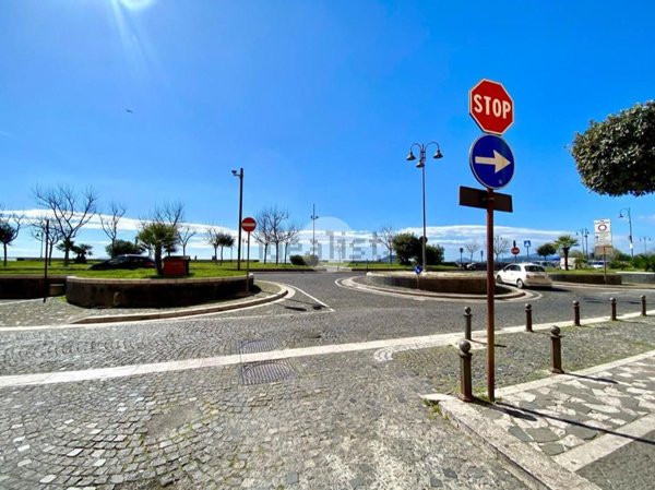 appartamento in vendita a Pozzuoli