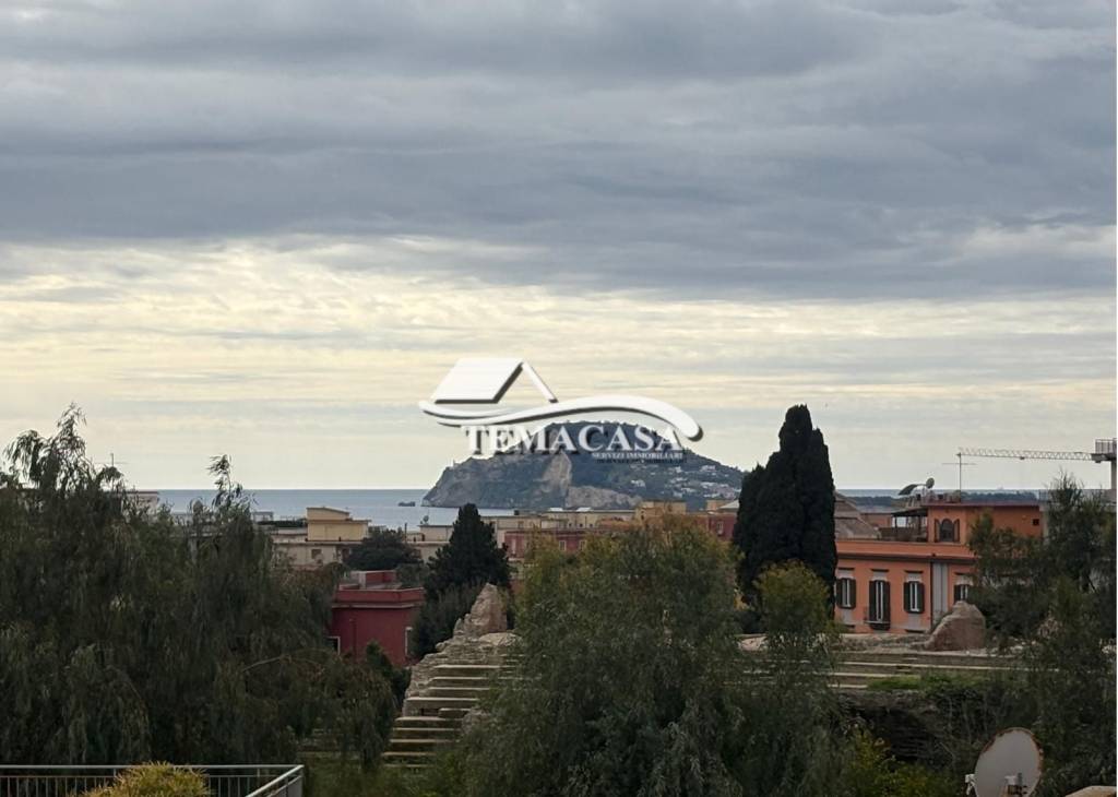 appartamento in vendita a Pozzuoli