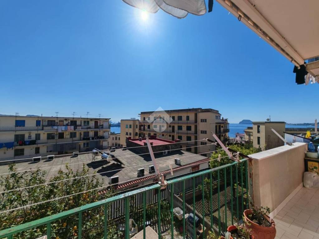 appartamento in vendita a Pozzuoli in zona Arco Felice