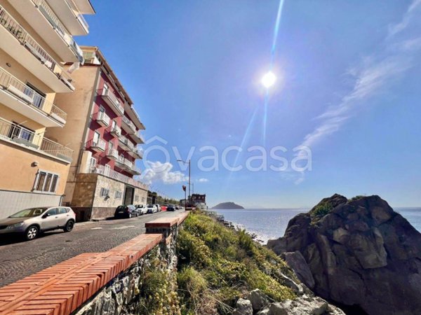 appartamento in vendita a Pozzuoli