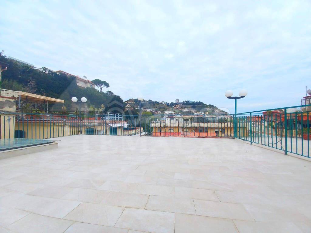 appartamento in vendita a Pozzuoli