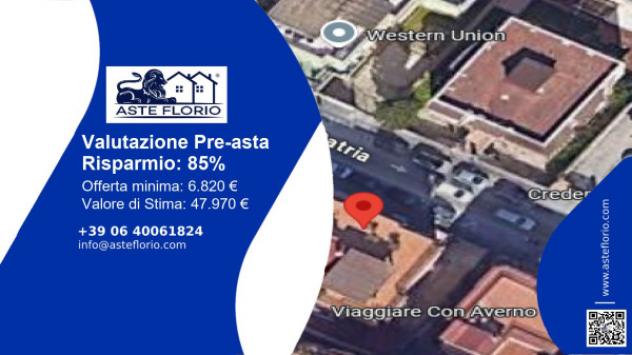 negozio in vendita a Pozzuoli in zona Licola Lido