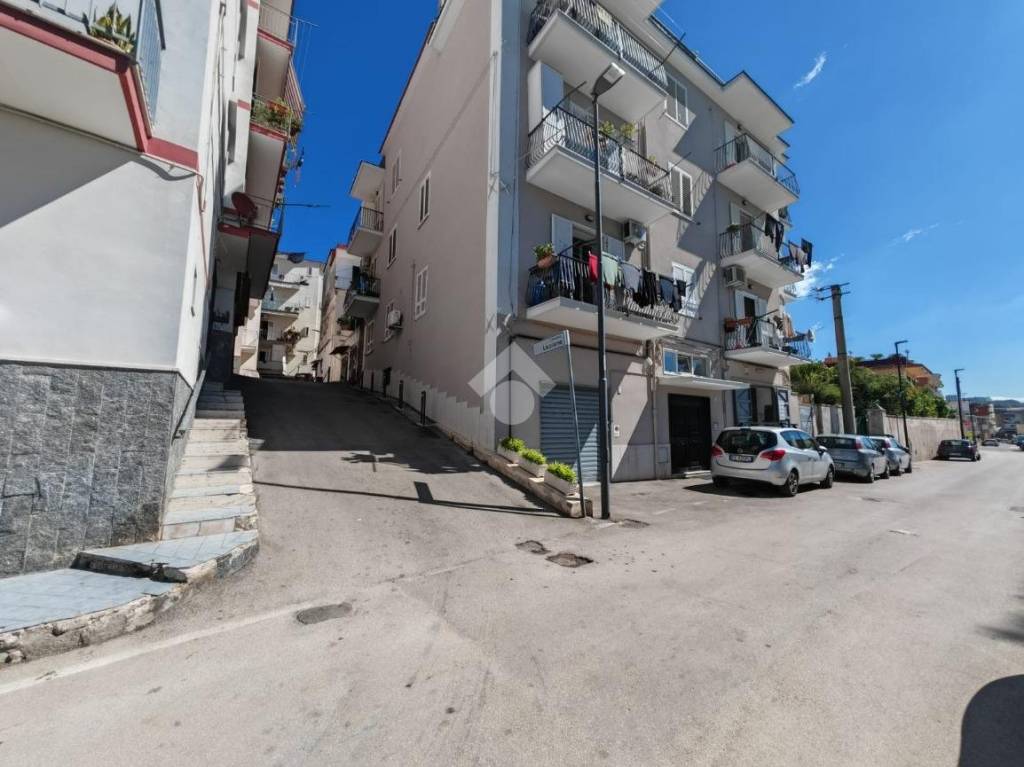 appartamento in vendita a Pozzuoli