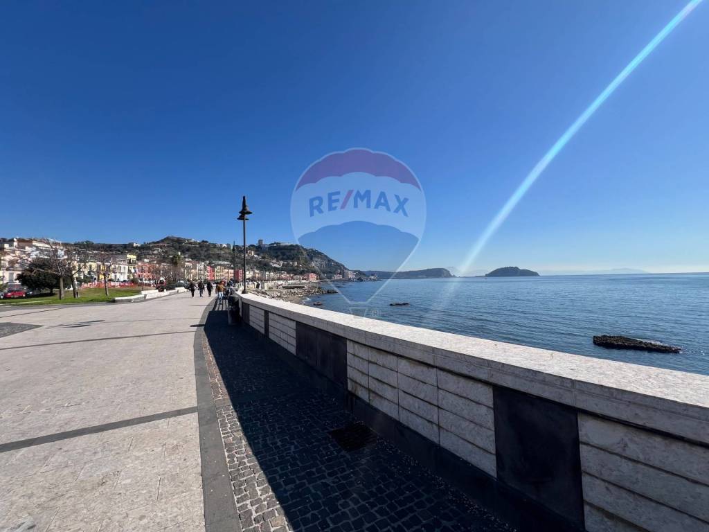 appartamento in vendita a Pozzuoli