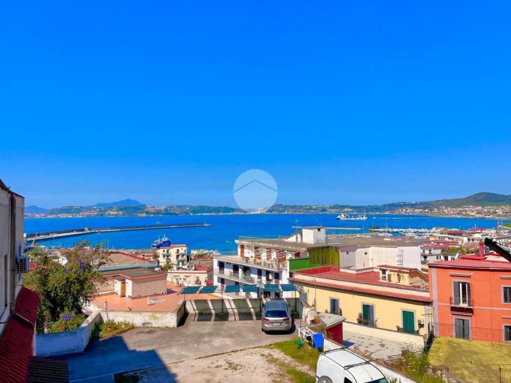 appartamento in vendita a Pozzuoli