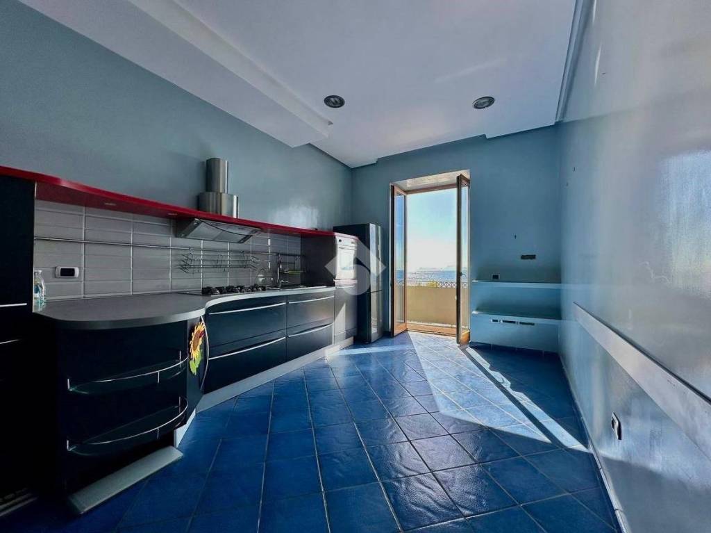 appartamento in vendita a Pozzuoli