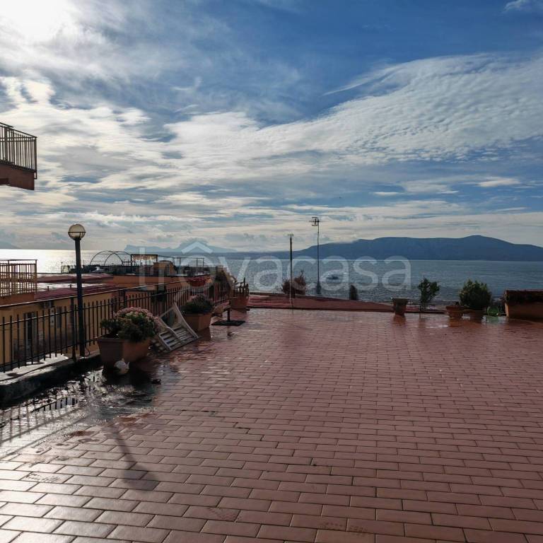 appartamento in vendita a Pozzuoli