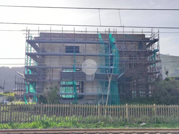 casa indipendente in vendita a Pozzuoli