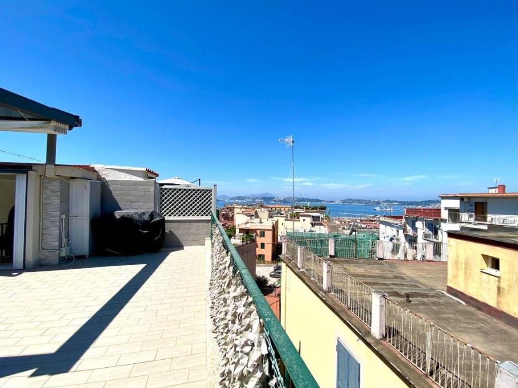 appartamento in vendita a Pozzuoli