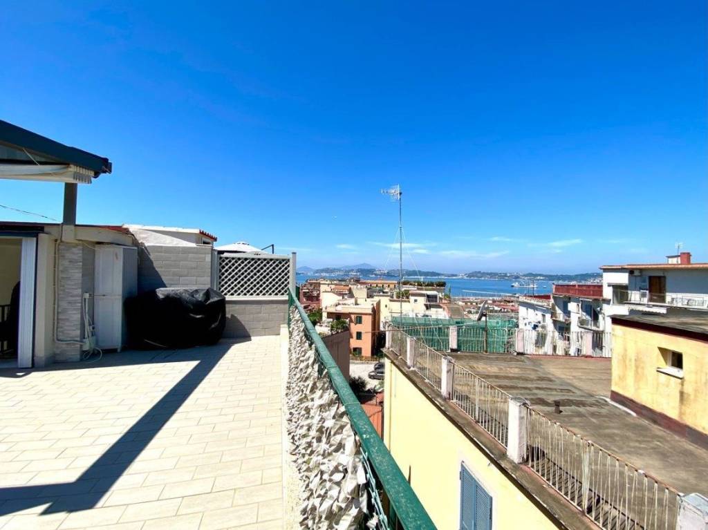 appartamento in vendita a Pozzuoli