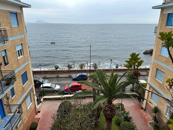 appartamento in vendita a Pozzuoli