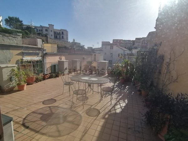 appartamento in vendita a Pozzuoli