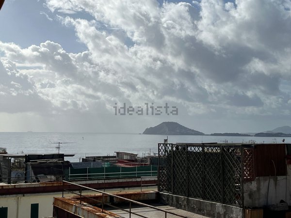 appartamento in vendita a Pozzuoli