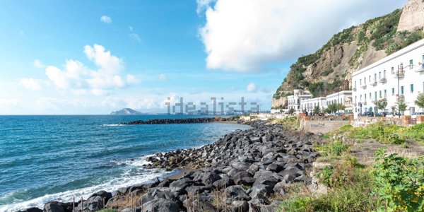appartamento in vendita a Pozzuoli