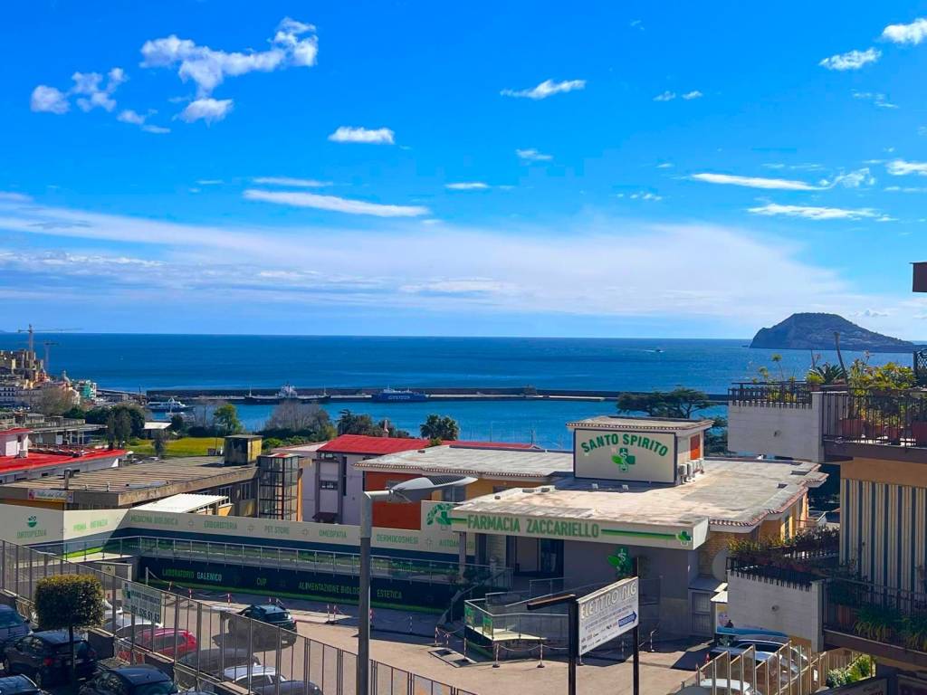 appartamento in vendita a Pozzuoli
