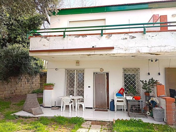 appartamento in vendita a Pozzuoli in zona Cuma