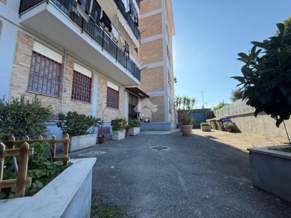 appartamento in vendita a Pozzuoli in zona Pisciarelli