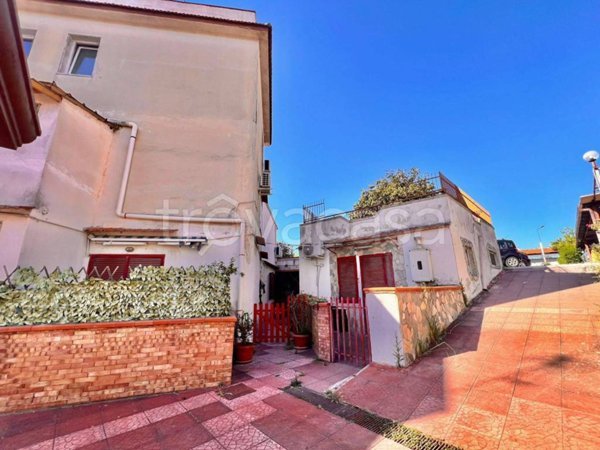 appartamento in vendita a Pozzuoli in zona Licola Lido