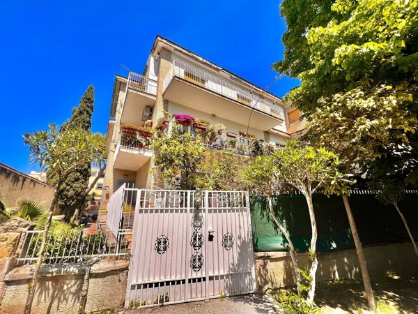 appartamento in vendita a Pozzuoli in zona Arco Felice