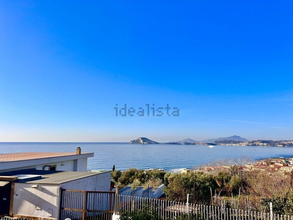 appartamento in vendita a Pozzuoli