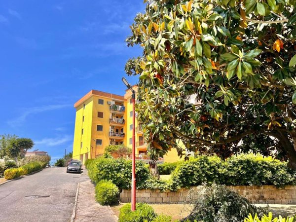 appartamento in vendita a Pozzuoli in zona Monterusciello