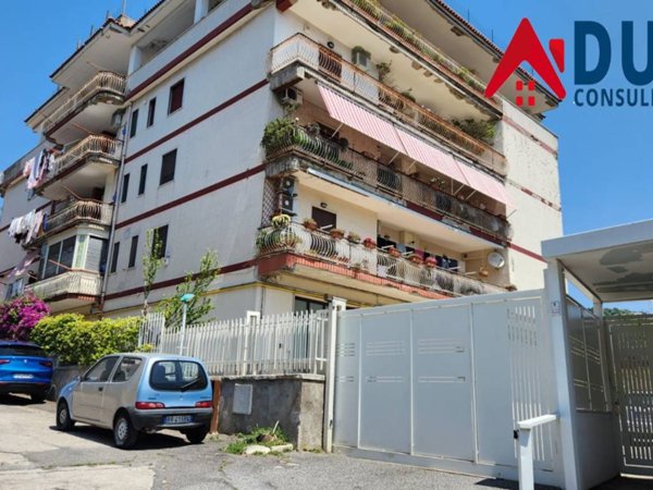 appartamento in vendita a Pozzuoli in zona Pisciarelli