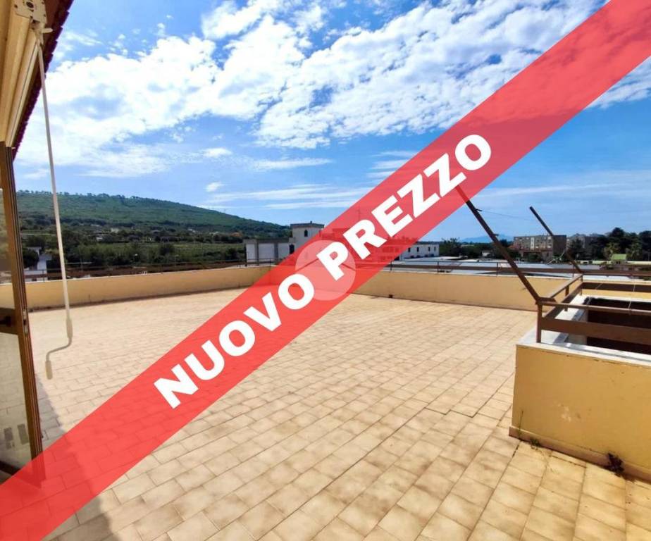 appartamento in vendita a Pozzuoli in zona Monterusciello