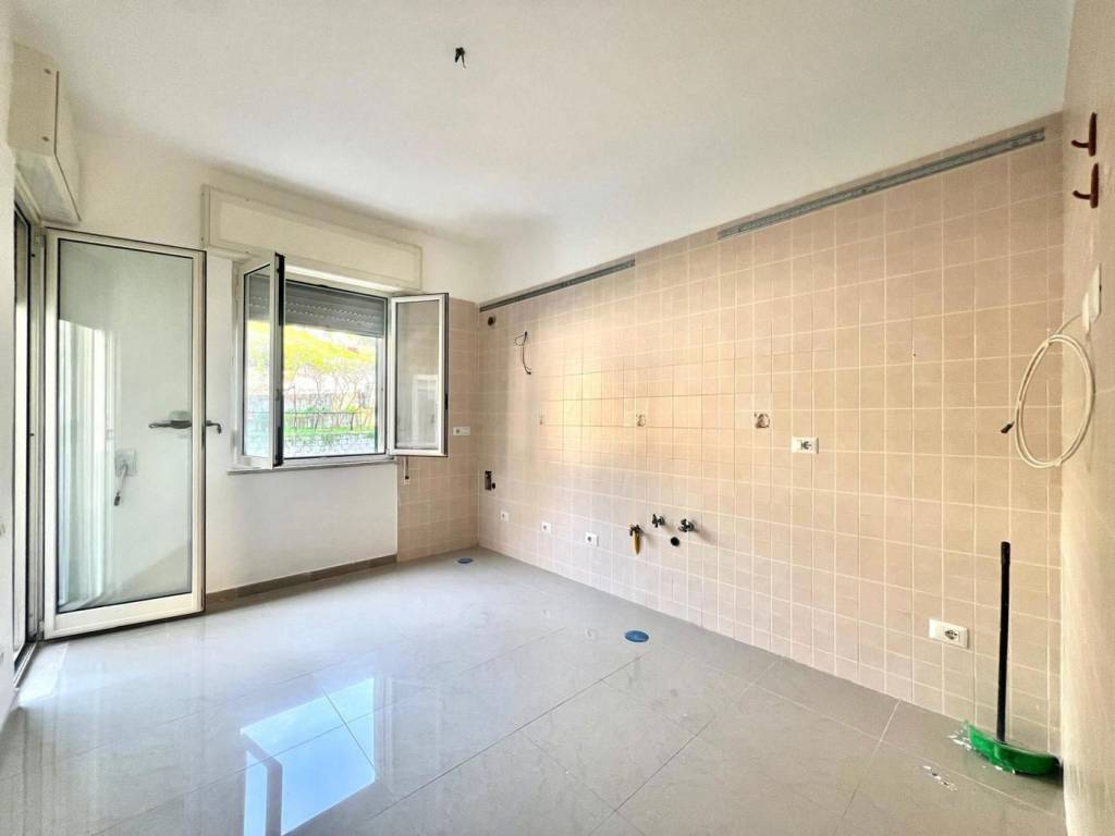 appartamento in vendita a Pozzuoli in zona Solfatara