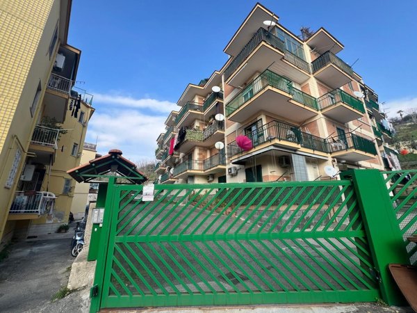 appartamento in vendita a Pozzuoli in zona Solfatara