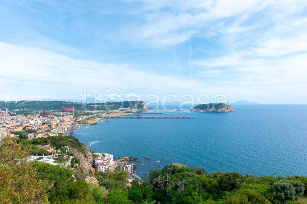 appartamento in vendita a Pozzuoli