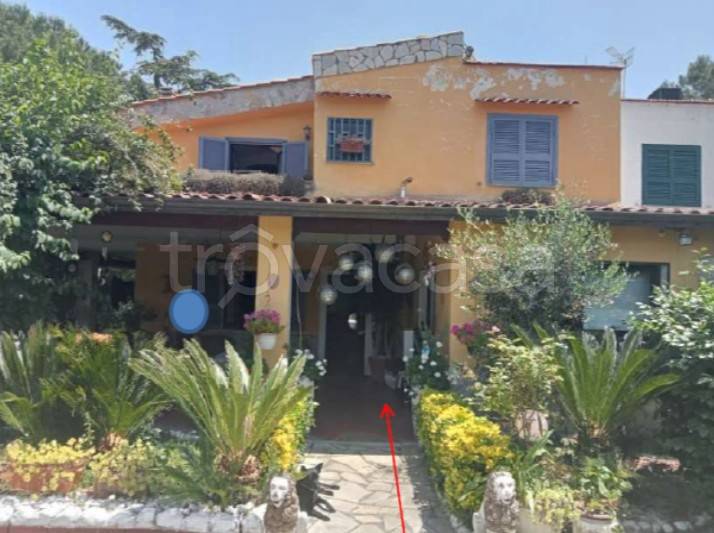 casa indipendente in vendita a Pozzuoli