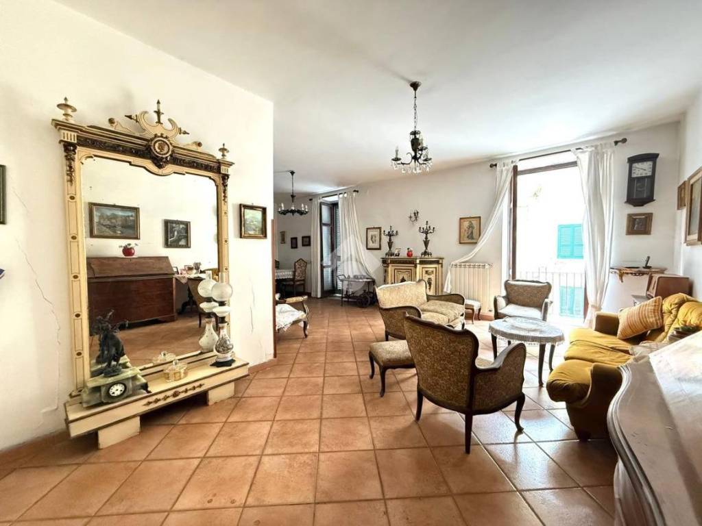 appartamento in vendita a Pozzuoli