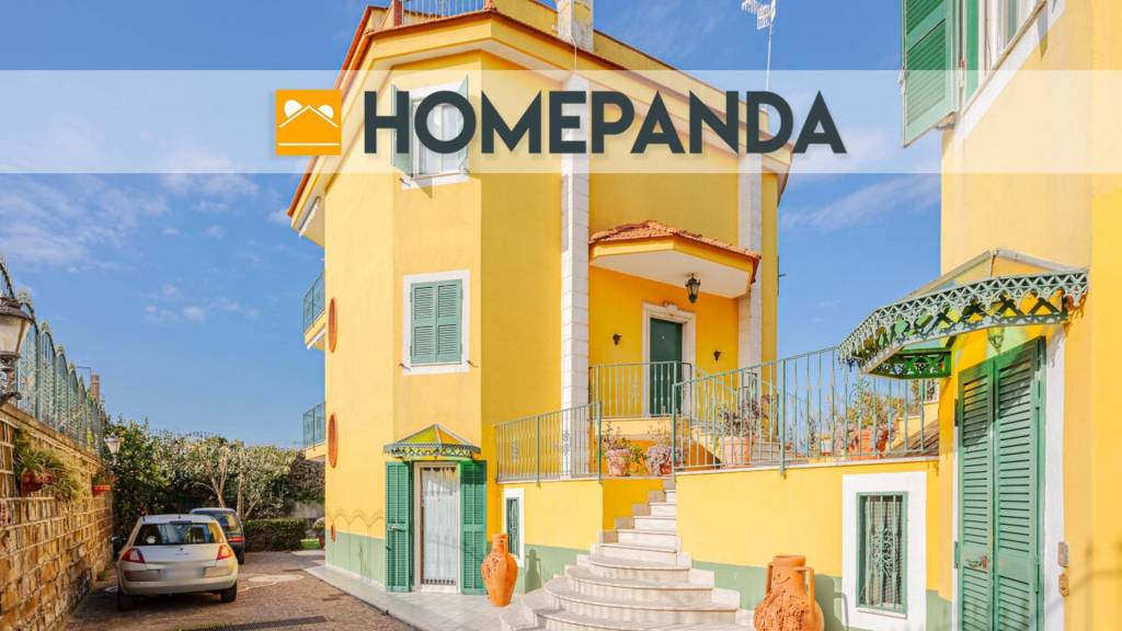 casa indipendente in vendita a Pozzuoli in zona Monterusciello