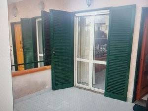 casa indipendente in vendita a Pozzuoli in zona Monterusciello