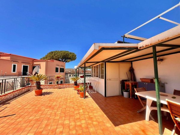appartamento in vendita a Pozzuoli